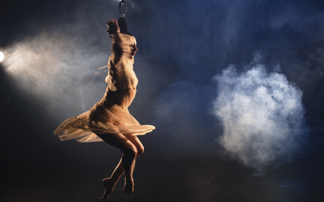 PERFORMANCE URBANA- Puccini Dance Circus Opera